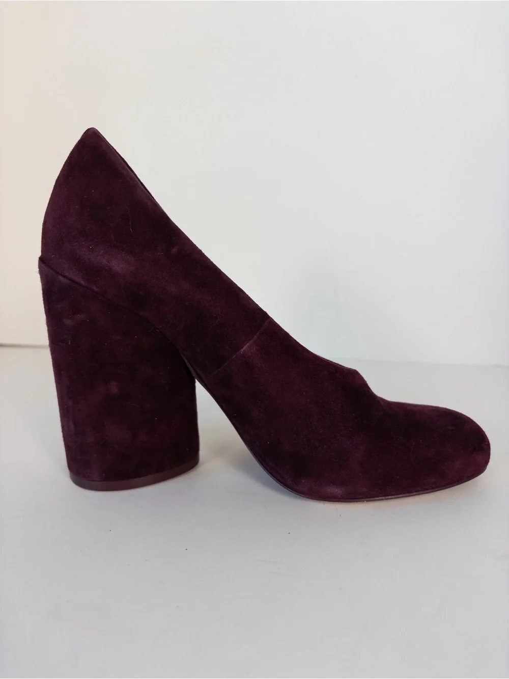 Tory Burch Lucia Suede Pumps in Burgundy Fig